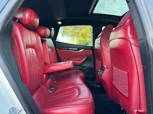 Used 2017 Maserati Levante Sport Utility 4D image 26