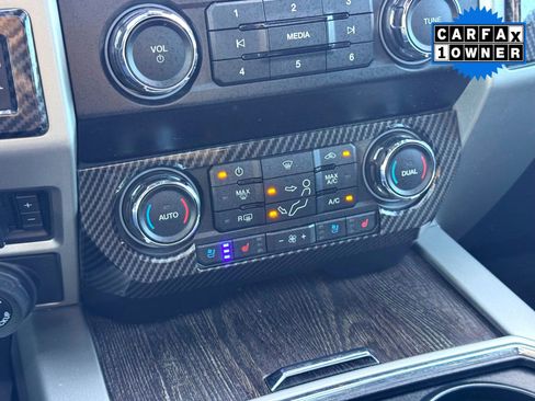 Used 2020 Ford F250 Lariat image 27