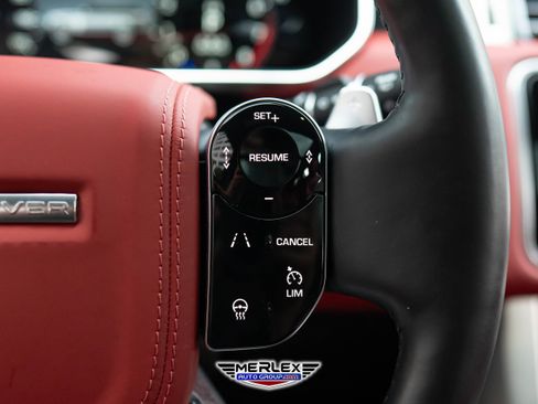 Used 2020 Land Rover Range Rover Autobiography image 25