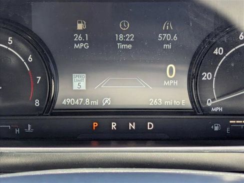 Used 2021 Lincoln Corsair AWD image 11