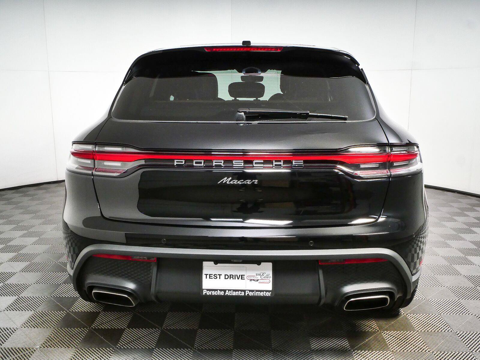 New 2026 Porsche Macan Turbo AWD/4WD image 33