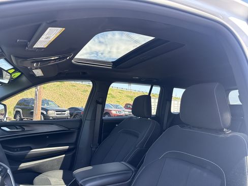 Used 2024 Jeep Grand Cherokee Laredo X w/ Trailer Tow Package image 30