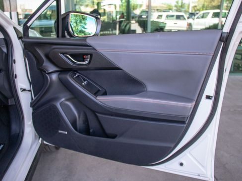 Used 2024 Subaru Crosstrek 2.5i Limited w/ Crosstrek Mirror Package image 20