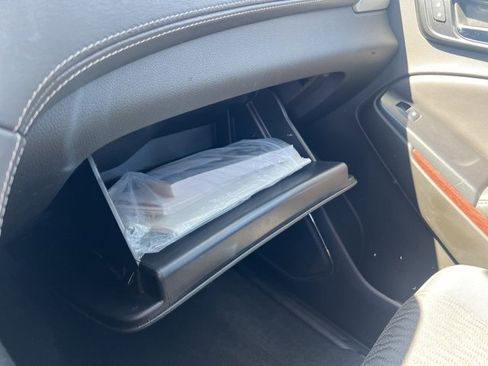 Used 2019 GMC Yukon XL SLE w/ SLE Value Package image 19