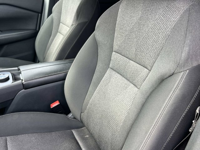 Used 2024 Nissan Rogue SV AWD/4WD image 30