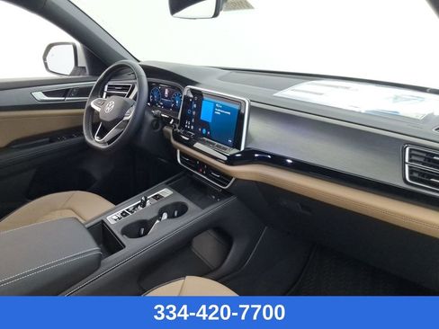 New 2026 Volkswagen Atlas Cross Sport SE image 22