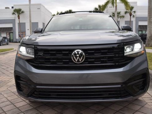 Used 2021 Volkswagen Atlas SE w/ Panoramic Sunroof Package image 38