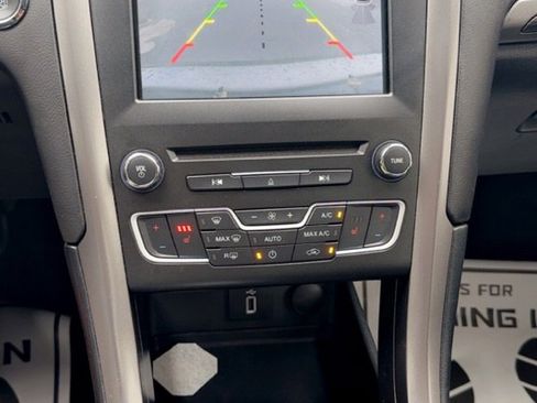 Used 2017 Ford Fusion Energi SE FWD image 12