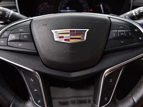 Used 2017 Cadillac XT5 Premium Luxury FWD image 18