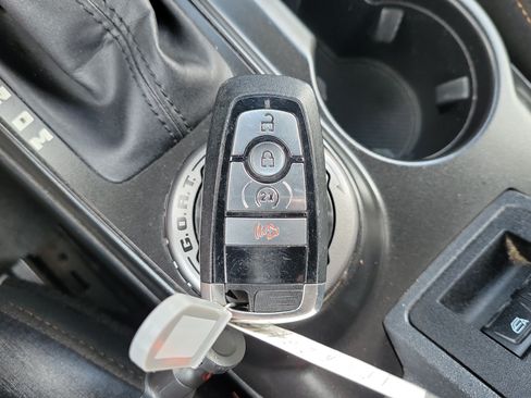 Used 2023 Ford Bronco Badlands AWD/4WD image 29