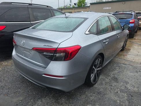 Used 2023 Honda Civic Touring image 4