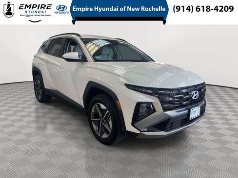 Used 2026 Hyundai Tucson SEL Plus AWD/4WD image 1