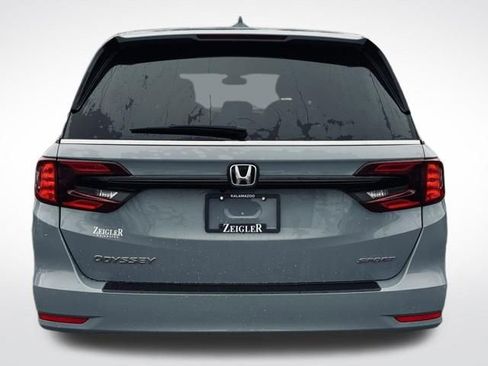 Used 2023 Honda Odyssey Sport image 6
