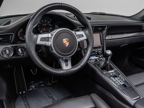 Used 2016 Porsche 911 Carrera 4 GTS AWD/4WD image 13