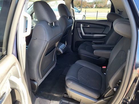 Used 2012 GMC Acadia SLE image 14