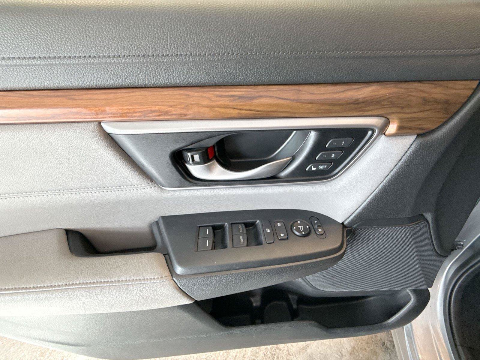 Used 2022 Honda CR-V Touring image 15
