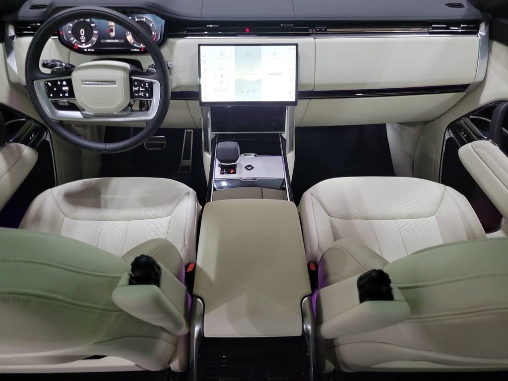 New 2026 Land Rover Range Rover Long Wheelbase SE AWD/4WD image 25