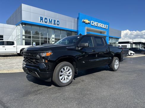 New 2026 Chevrolet Silverado 1500 Custom image 1