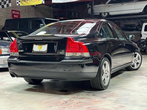 Used 2004 Volvo S60 R AWD/4WD image 4
