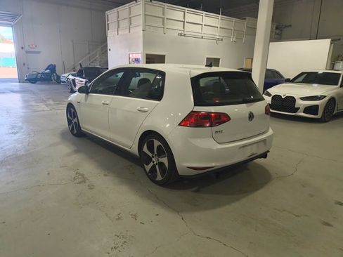 Used 2016 Volkswagen GTI SE w/ Lighting Package (SEL) FWD image 3
