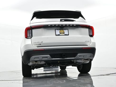 New 2026 Ford Explorer Active image 29