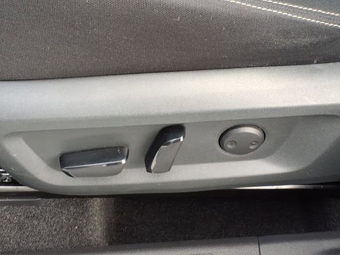 Certified 2021 Nissan Rogue SV image 16