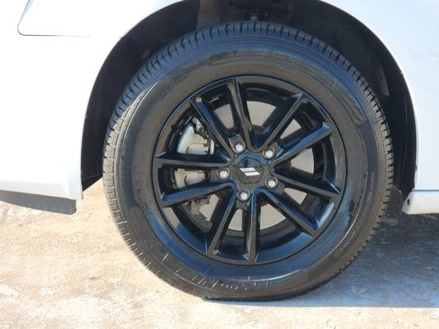 Used 2020 Dodge Grand Caravan GT FWD image 13
