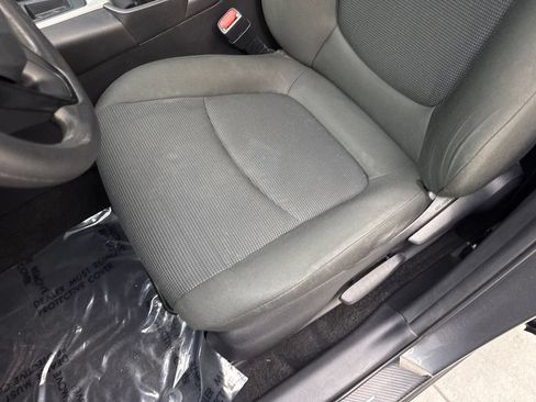Used 2021 Toyota RAV4 LE FWD image 28