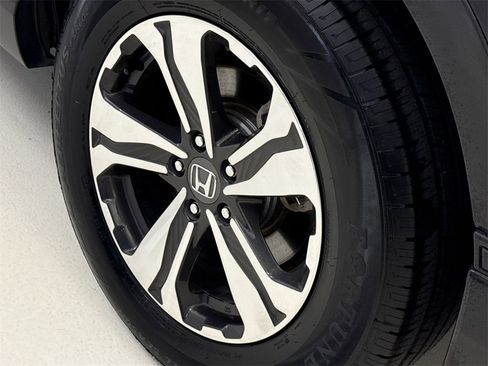 Used 2020 Honda CR-V LX image 13