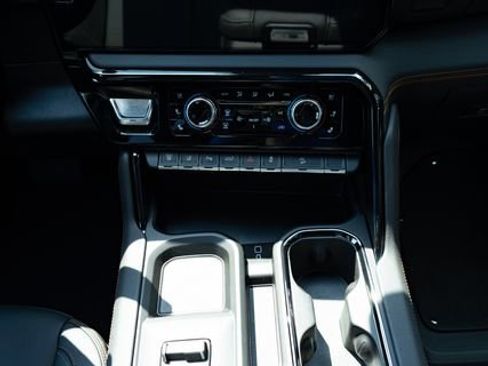 New 2026 GMC Sierra 2500 AT4 w/ Technology Package image 33