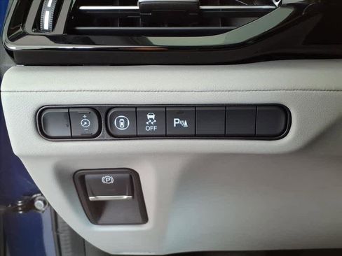 Used 2023 Acura MDX SH-AWD w/ Technology Package image 11