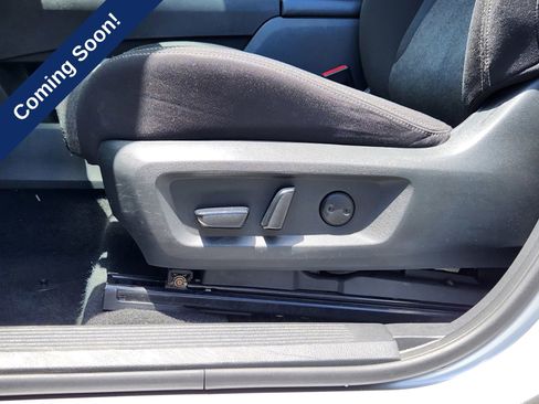 Used 2024 Nissan Rogue SV FWD image 21