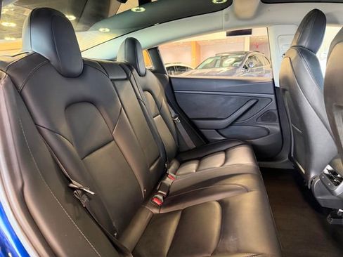 Used 2018 Tesla Model 3 Long Range image 21