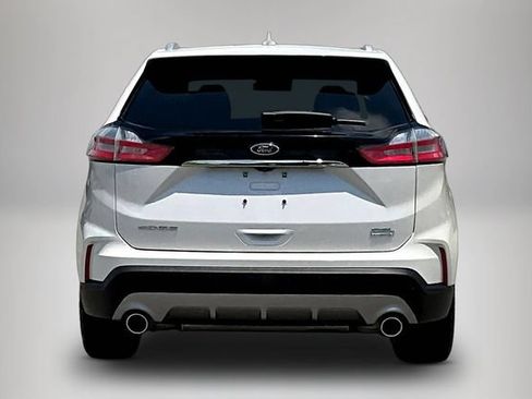 Used 2019 Ford Edge SEL w/ Equipment Group 201A FWD image 6