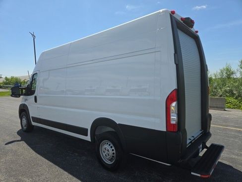 Used 2024 RAM ProMaster 3500 w/ Delivery Van Package image 3