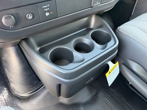 New 2026 Chevrolet Express 3500 Extended RWD image 20