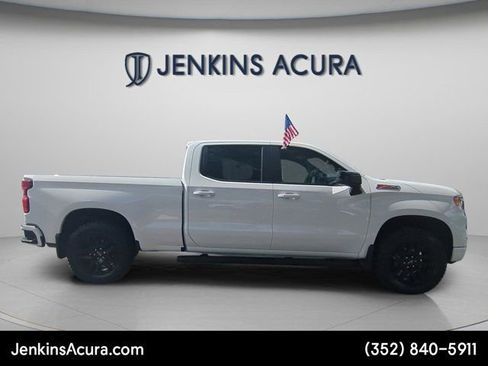 Used 2023 Chevrolet Silverado 1500 RST AWD/4WD image 2