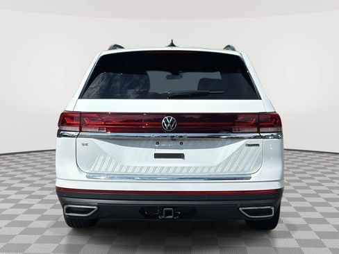 Used 2024 Volkswagen Atlas SE AWD/4WD image 6