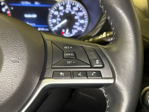 Used 2022 Nissan Sentra SV FWD image 26