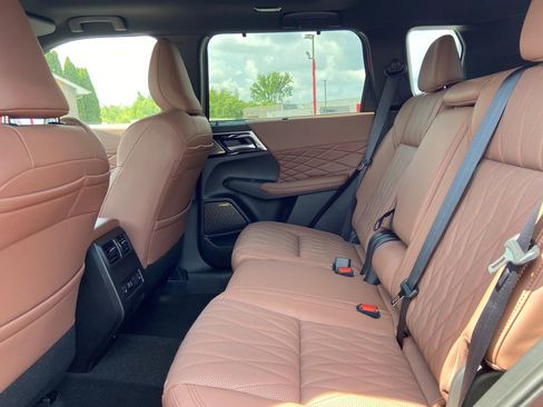 New 2026 Mitsubishi Outlander SEL AWD/4WD image 17