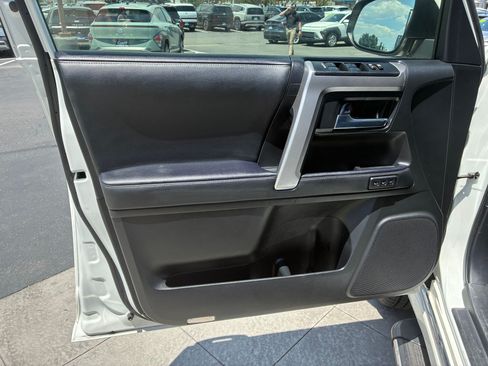 Used 2021 Toyota 4Runner Limited AWD/4WD image 14