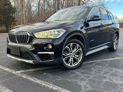 Used 2017 BMW X1 xDrive28i image 1
