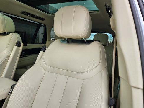 Certified 2023 Land Rover Range Rover Long Wheelbase Autobiography image 11