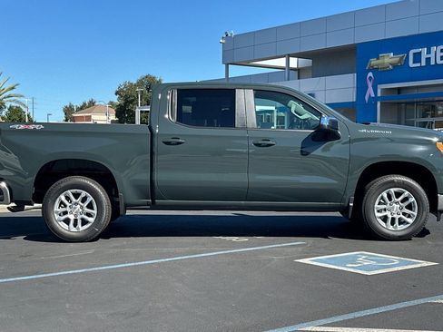 New 2026 Chevrolet Silverado 1500 LT image 2