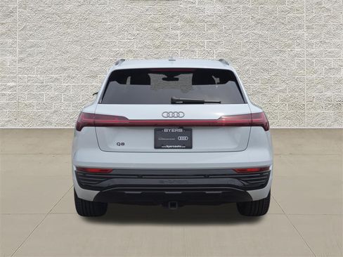 Certified 2024 Audi Q8 e-tron Premium AWD/4WD image 6
