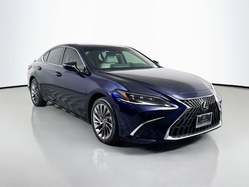 Certified 2024 Lexus ES 300h Ultra Luxury w/ Accessory Package (Z2) FWD image 3