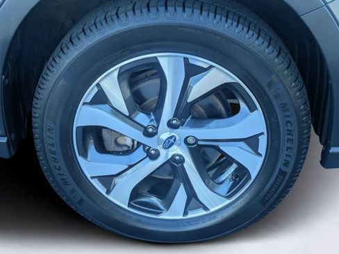 Used 2021 Subaru Outback Touring AWD/4WD image 11