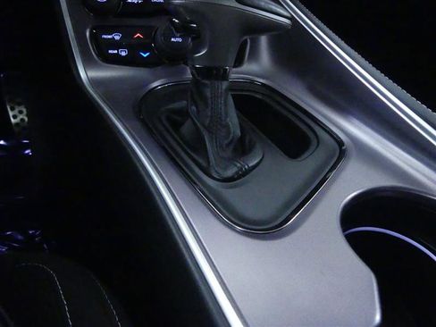 Used 2019 Dodge Challenger SRT Hellcat Redeye image 17