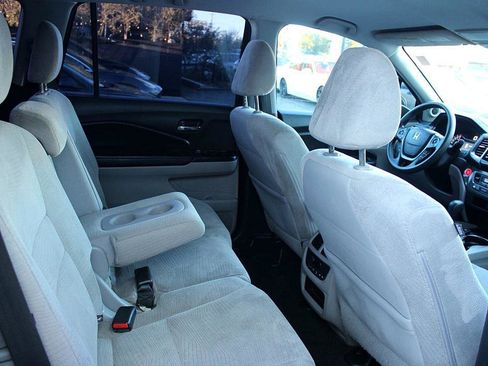 Used 2016 Honda Pilot EX image 18