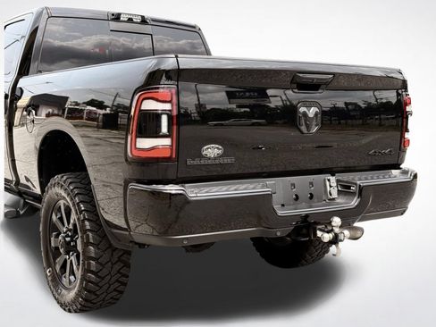 Used 2023 RAM 2500 Laramie w/ Night Edition AWD/4WD image 3